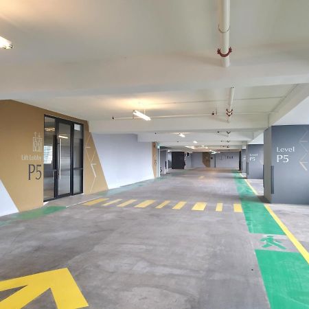 Klcc Musicalsty5Pax At Scarletzsuites Kuala Lumpur Exterior photo