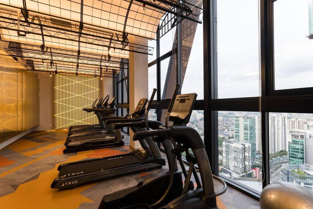 Klcc Musicalsty5Pax At Scarletzsuites Kuala Lumpur Exterior photo